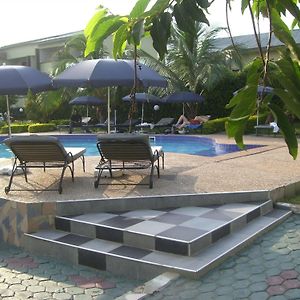 Wadoma Royale Hotel